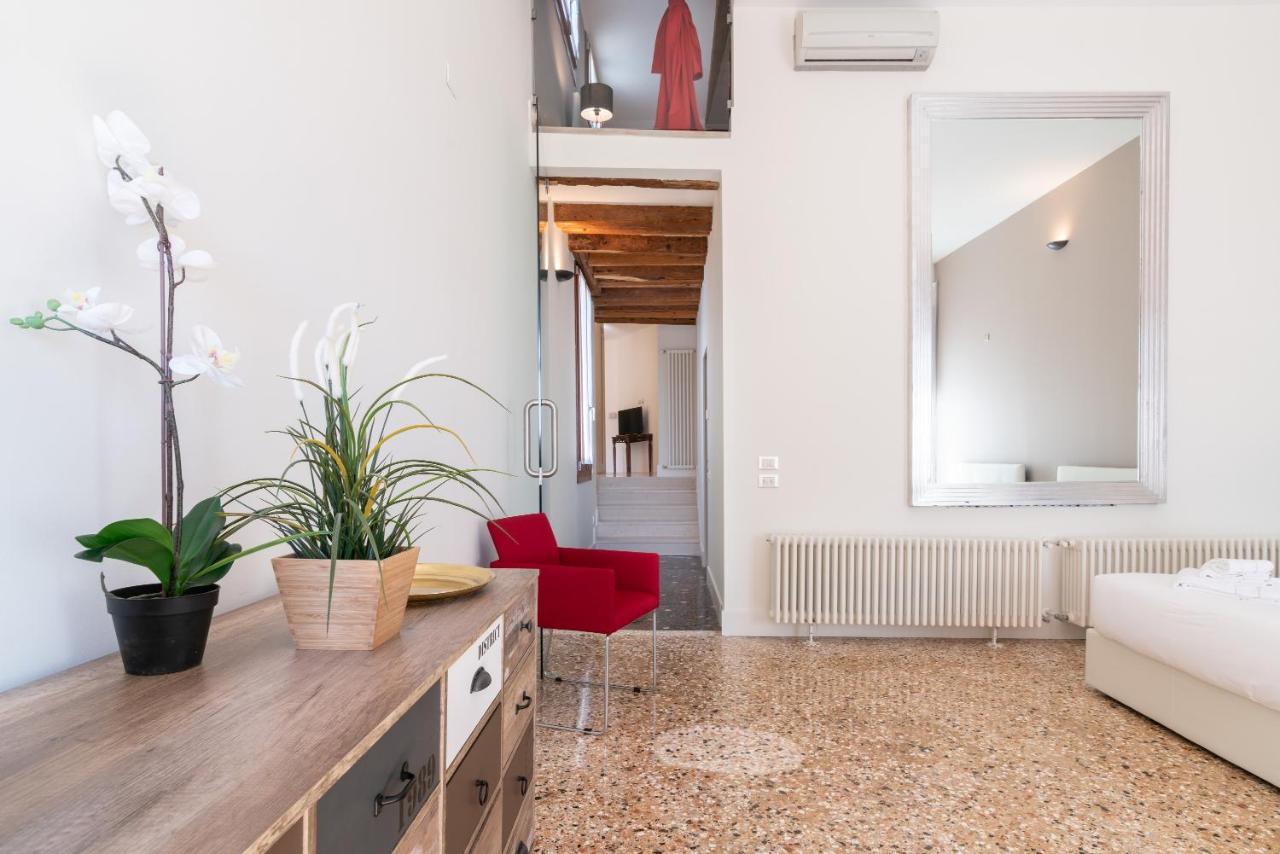 Casanova Deluxe Apartment By Wonderful Italy Венеция Экстерьер фото