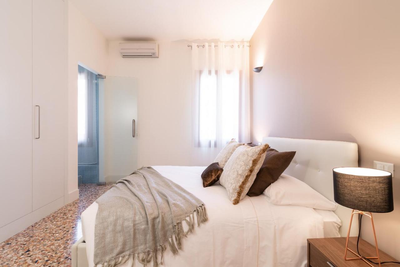 Casanova Deluxe Apartment By Wonderful Italy Венеция Экстерьер фото